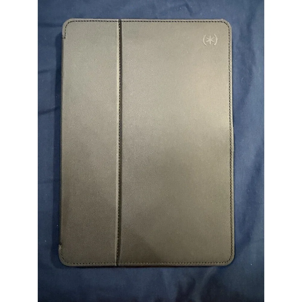 Speck iPad Case for iPad 2019 10.2 NEW IN BOX